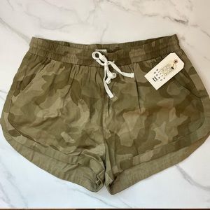 Billabong Beach Shorts NWT